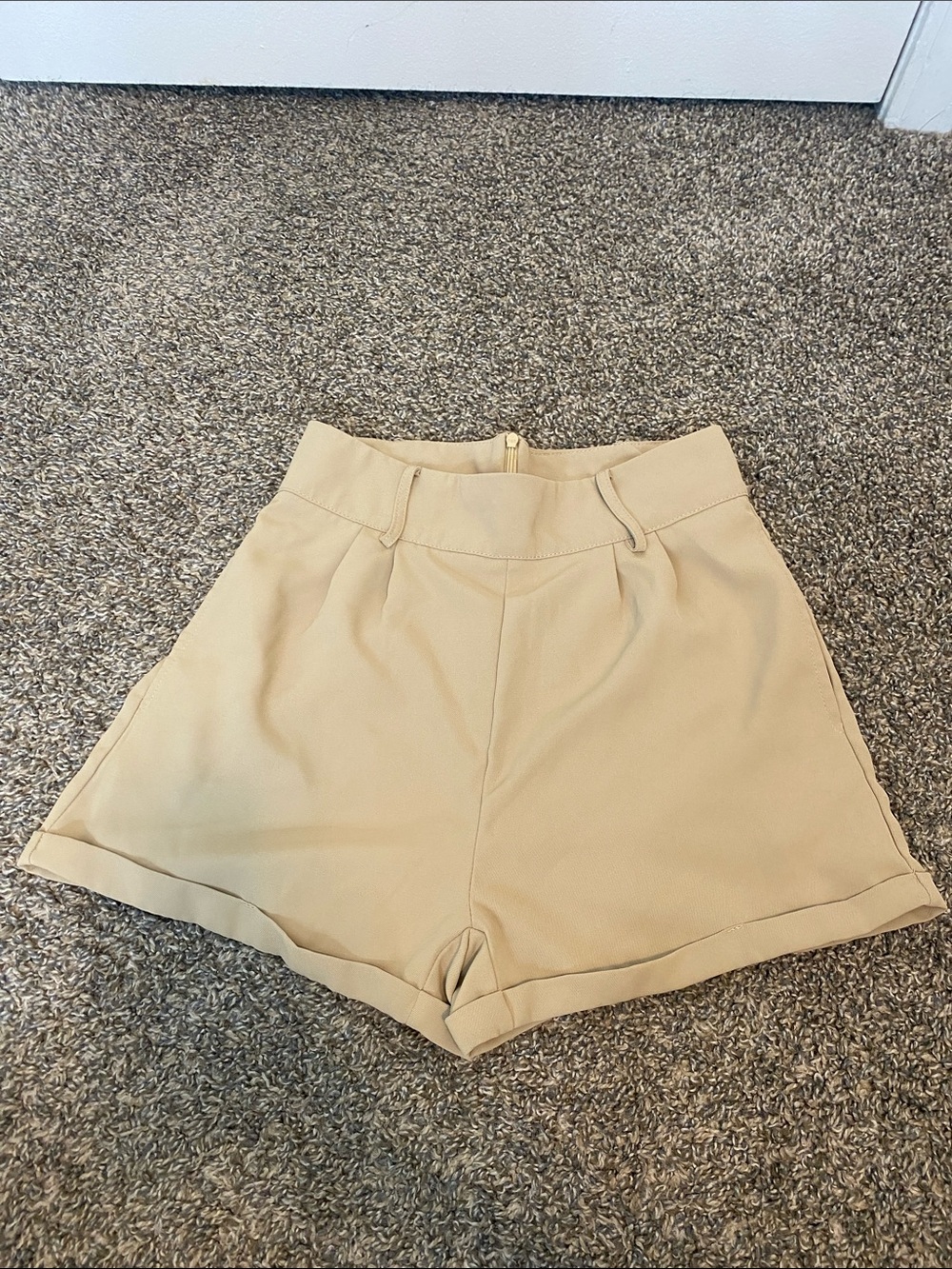 SHEIN Beige High Waisted Tailored Shorts Size 2 XS